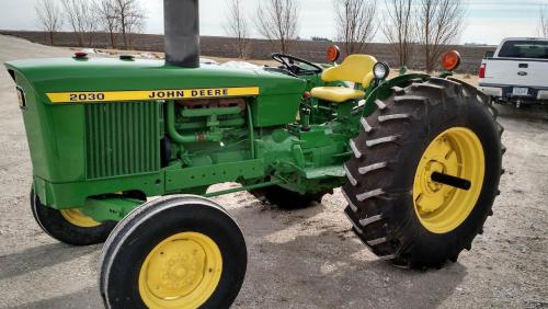 John Deere 2030