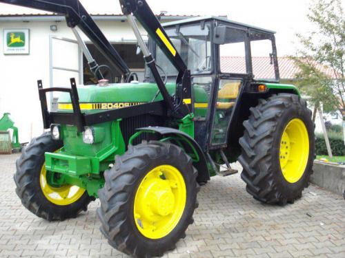 John Deere 2040S