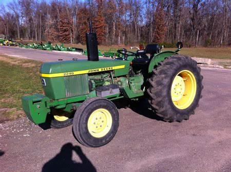 John Deere 2240