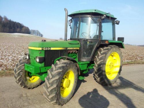 John Deere 2450