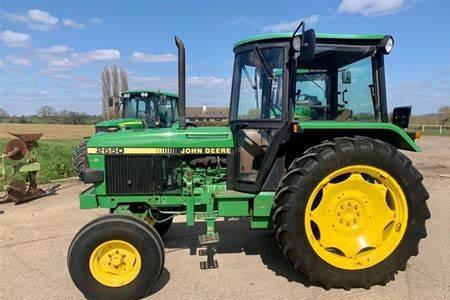 John Deere 2650