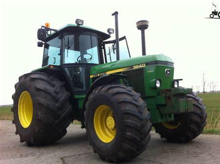 John Deere 3640