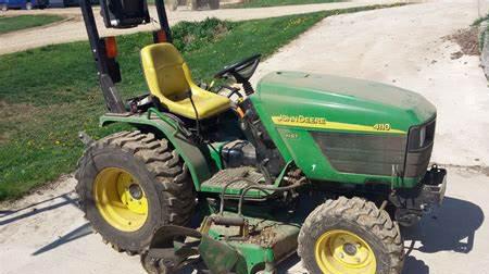 John Deere 4110