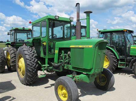 John Deere 4520