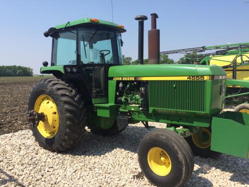 John Deere 4555