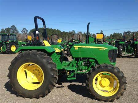 John Deere 5045E