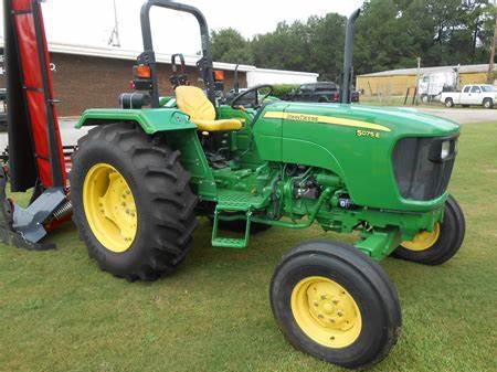 John Deere 5075E