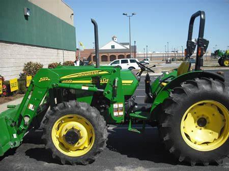 John Deere 5205