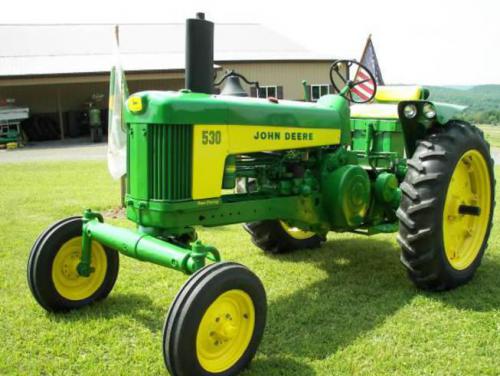 John Deere 530