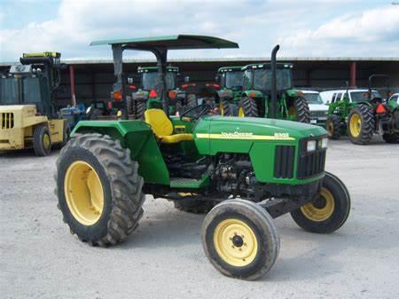 John Deere 5303