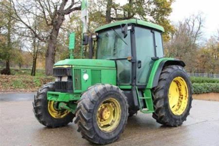 John Deere 6110SE