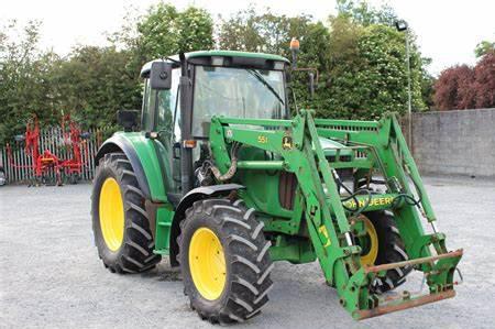 John Deere 6220