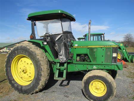 John Deere 6400