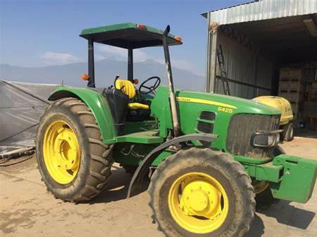 John Deere 6425