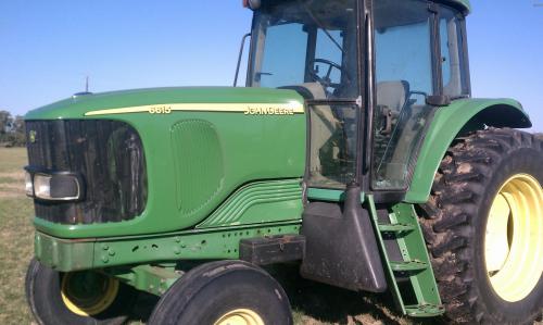 John Deere 6615