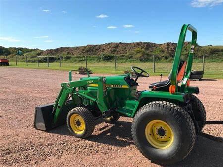 John Deere 70A