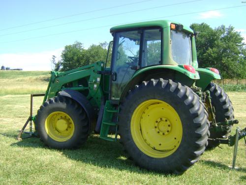 John Deere 7320