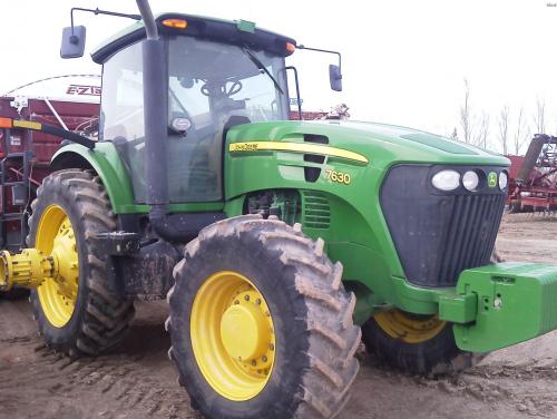 John Deere 7630