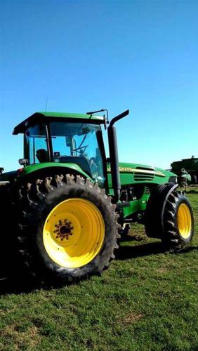 John Deere 7715