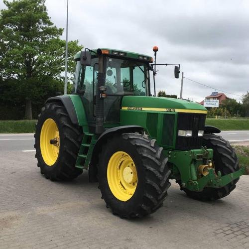 John Deere 7810