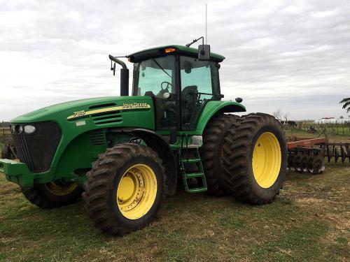 John Deere 7815