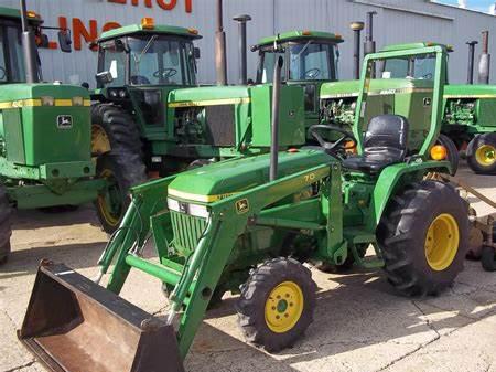 John Deere 790