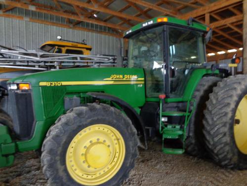 John Deere 8310