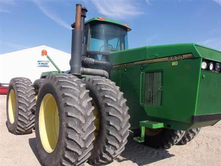 John Deere 8970