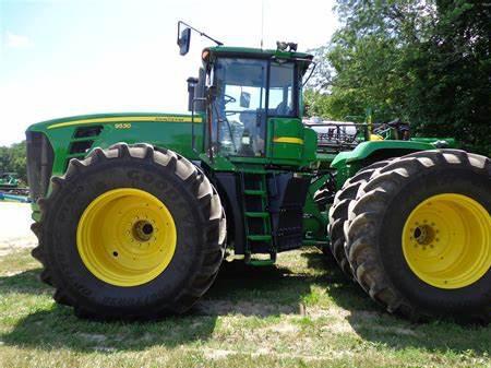 John Deere 9530