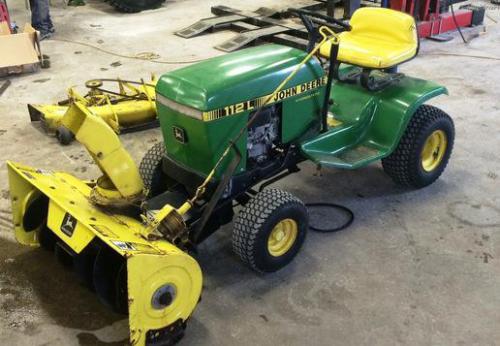 John Deere lawn tractors 112L