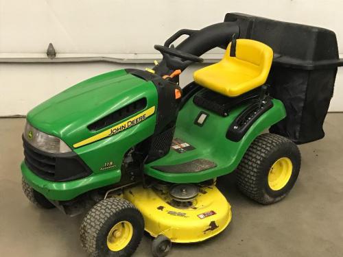 John Deere lawn tractors 115