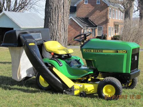 John Deere lawn tractors 160