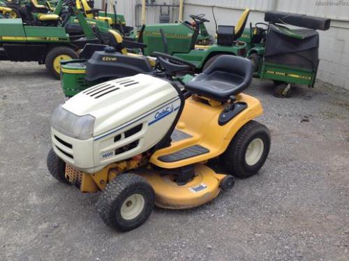 John Deere lawn tractors 1600