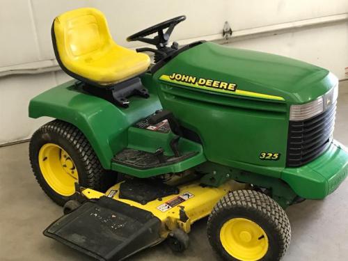 John Deere lawn tractors 325