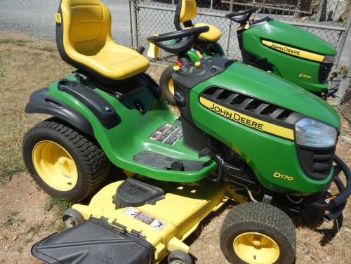 John Deere lawn tractors D170