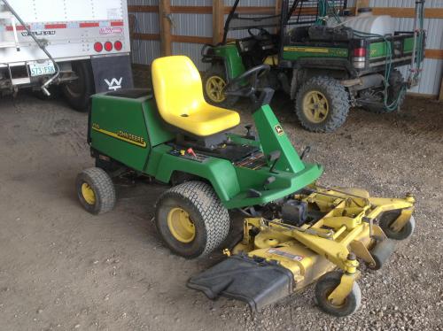 John Deere lawn tractors F725