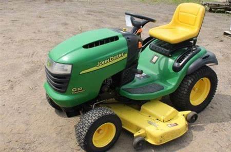 John Deere lawn tractors G110