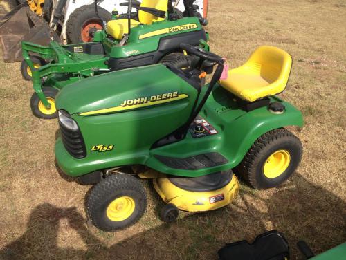 John Deere lawn tractors LT155