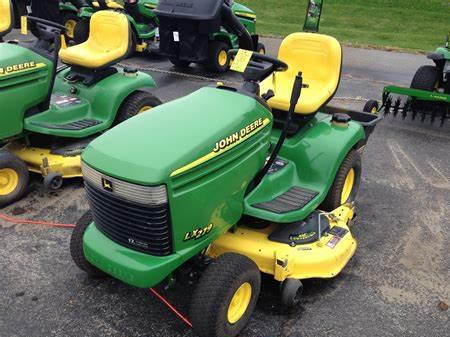 John Deere lawn tractors LX279