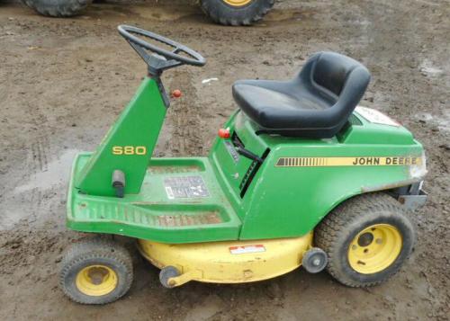 John Deere lawn tractors S80