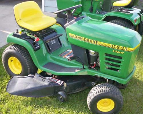 John Deere lawn tractors STX38