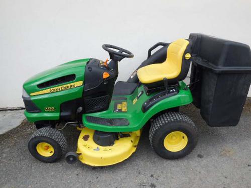 John Deere lawn tractors X120