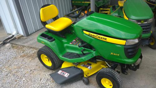 John Deere lawn tractors X304