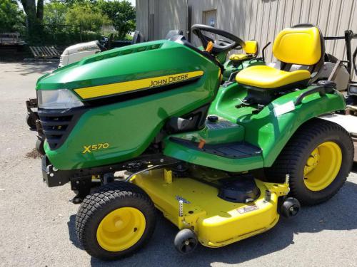 John Deere lawn tractors X570