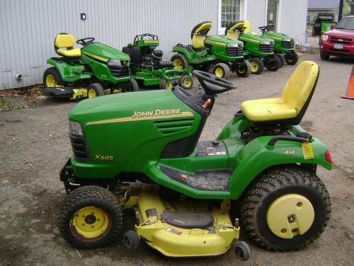 John Deere lawn tractors X585