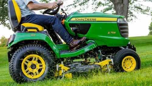 John Deere lawn tractors X700