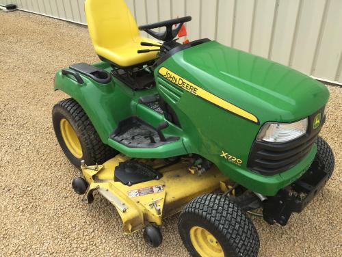 John Deere lawn tractors X720