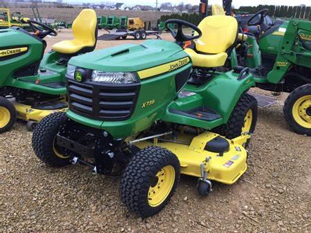 John Deere lawn tractors X739