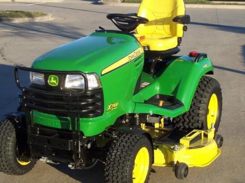 John Deere lawn tractors X749