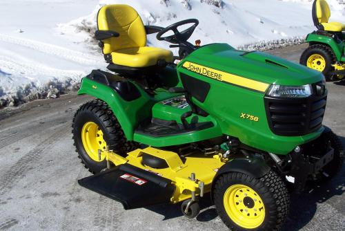 John Deere lawn tractors X758